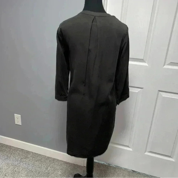 Gentle Fawn  Dress - Picture 2 of 4